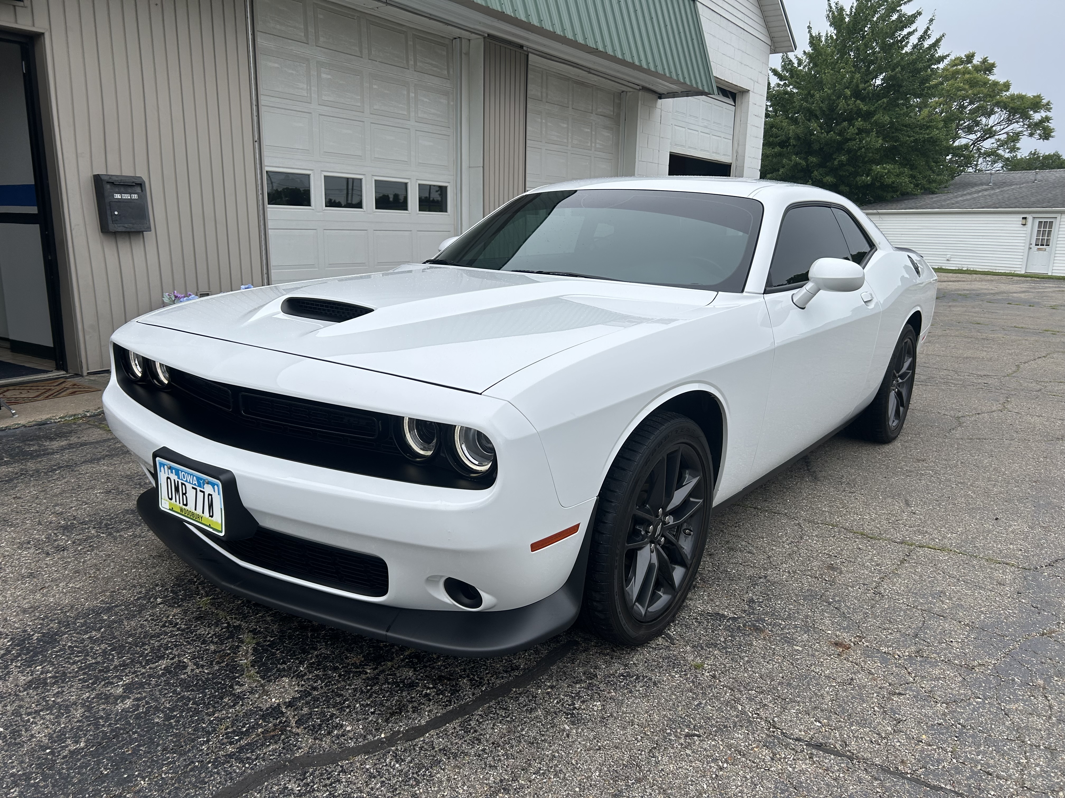 White Dodge Challenger detail